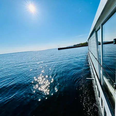 Mindset Houseboat Prázdninový dům