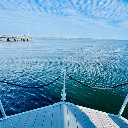 Mindset Houseboat * Puck